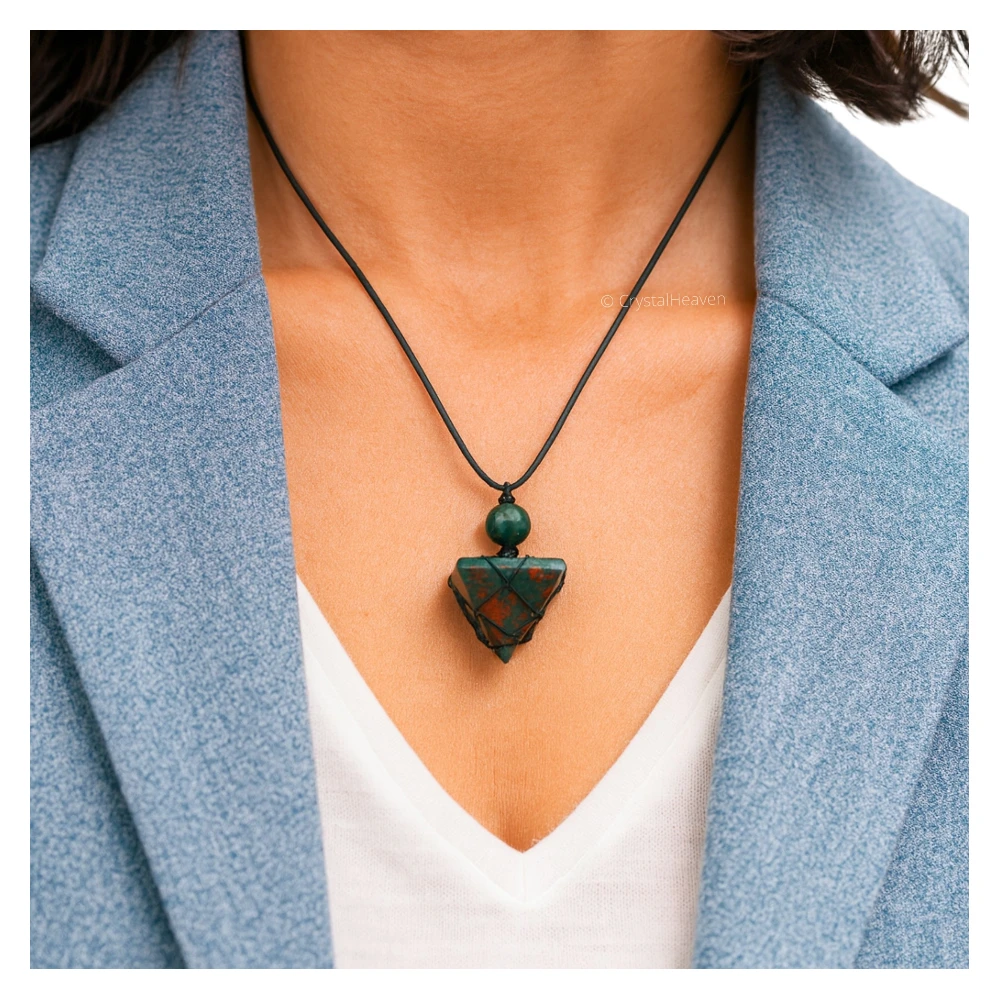 Bloodstone Pyramid Macrame Pendant Necklace - Image 4