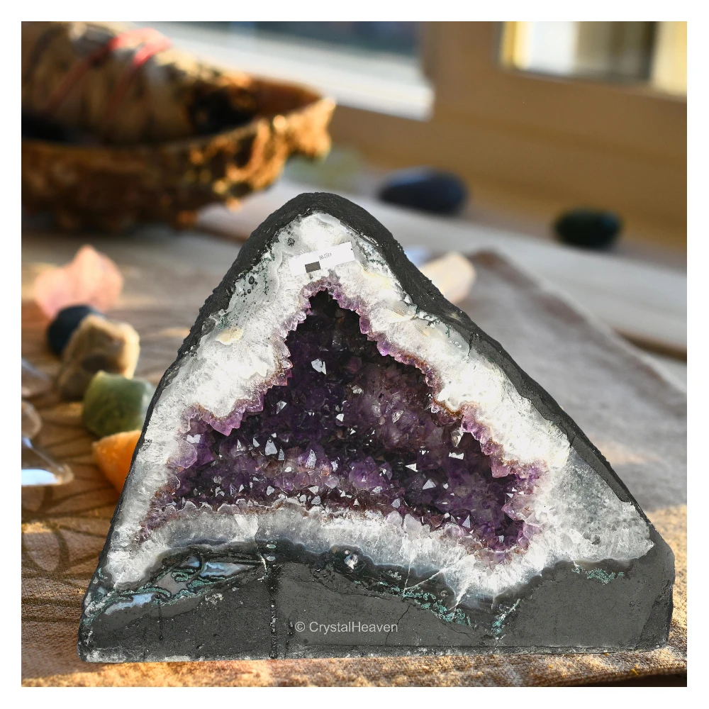 Amethyst Geode (18.15 KG) - Image 4
