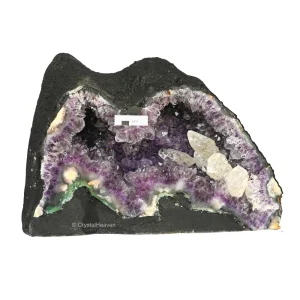 Amethyst Geode (11.01 KG)
